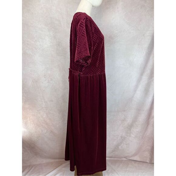 Vintage 1990s Plus Size Red Burgundy Velvet Dress - Picture 3 of 5